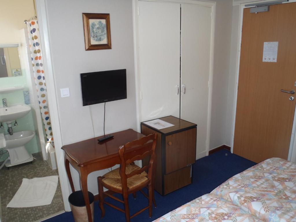 Grand Hotel Du Cours Sisteron Habitación foto